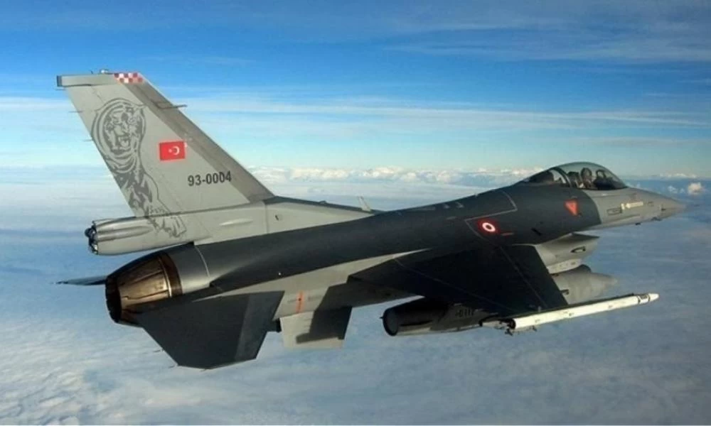 Κρεσέντο τουρκικών προκλήσεων: 26 παραβιάσεις και μία εικονική αερομαχία